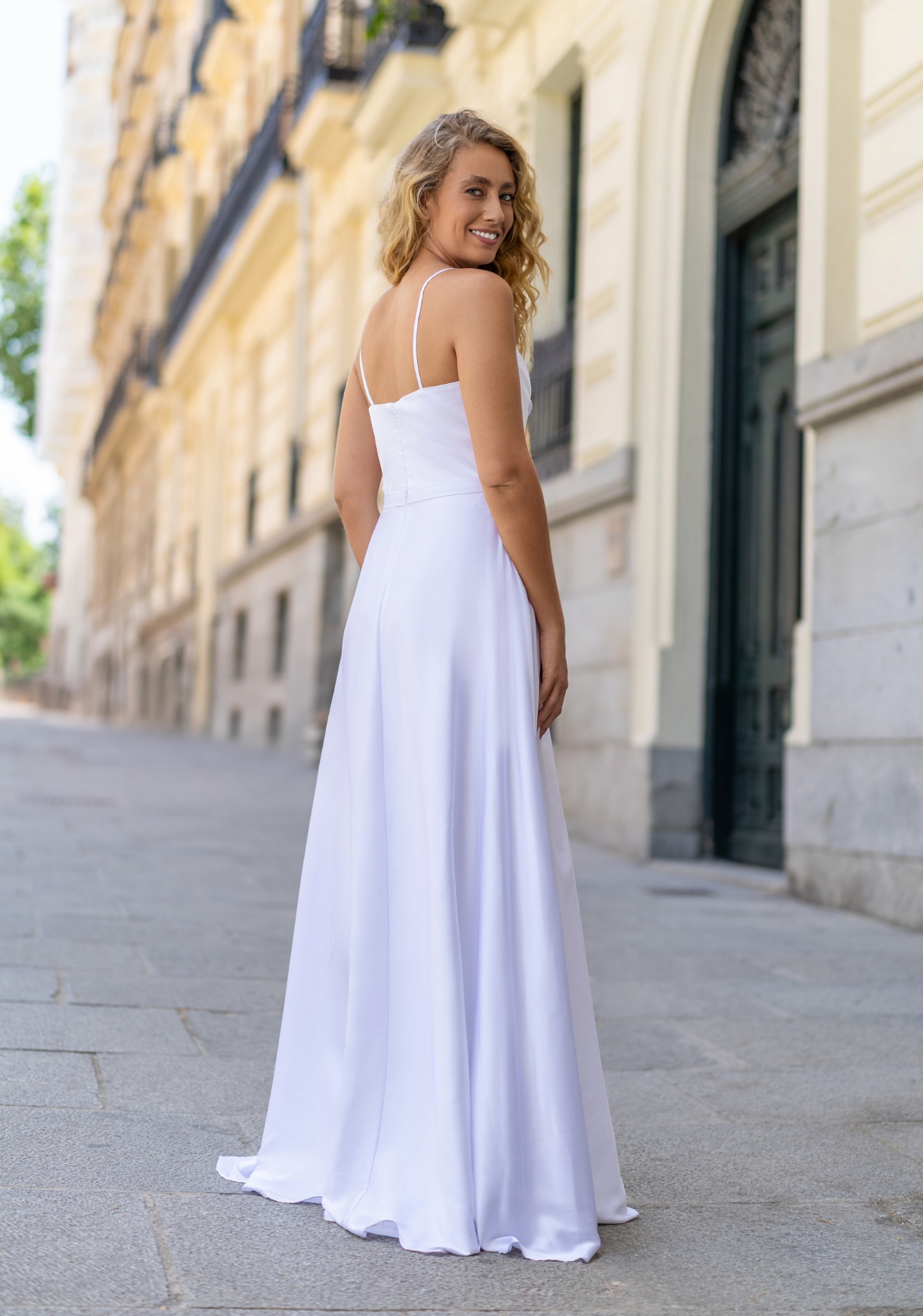 Woman wearing Style 5038 Snow White evening dress — bodice detail